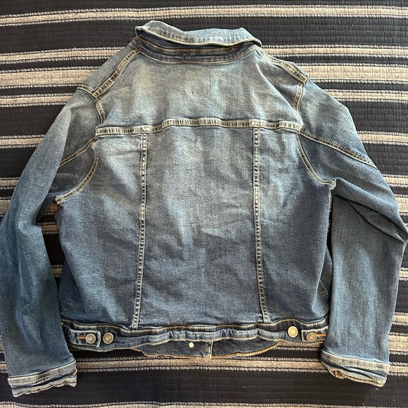 Torrid Jean jacket Size 3 - Picture 7 of 7